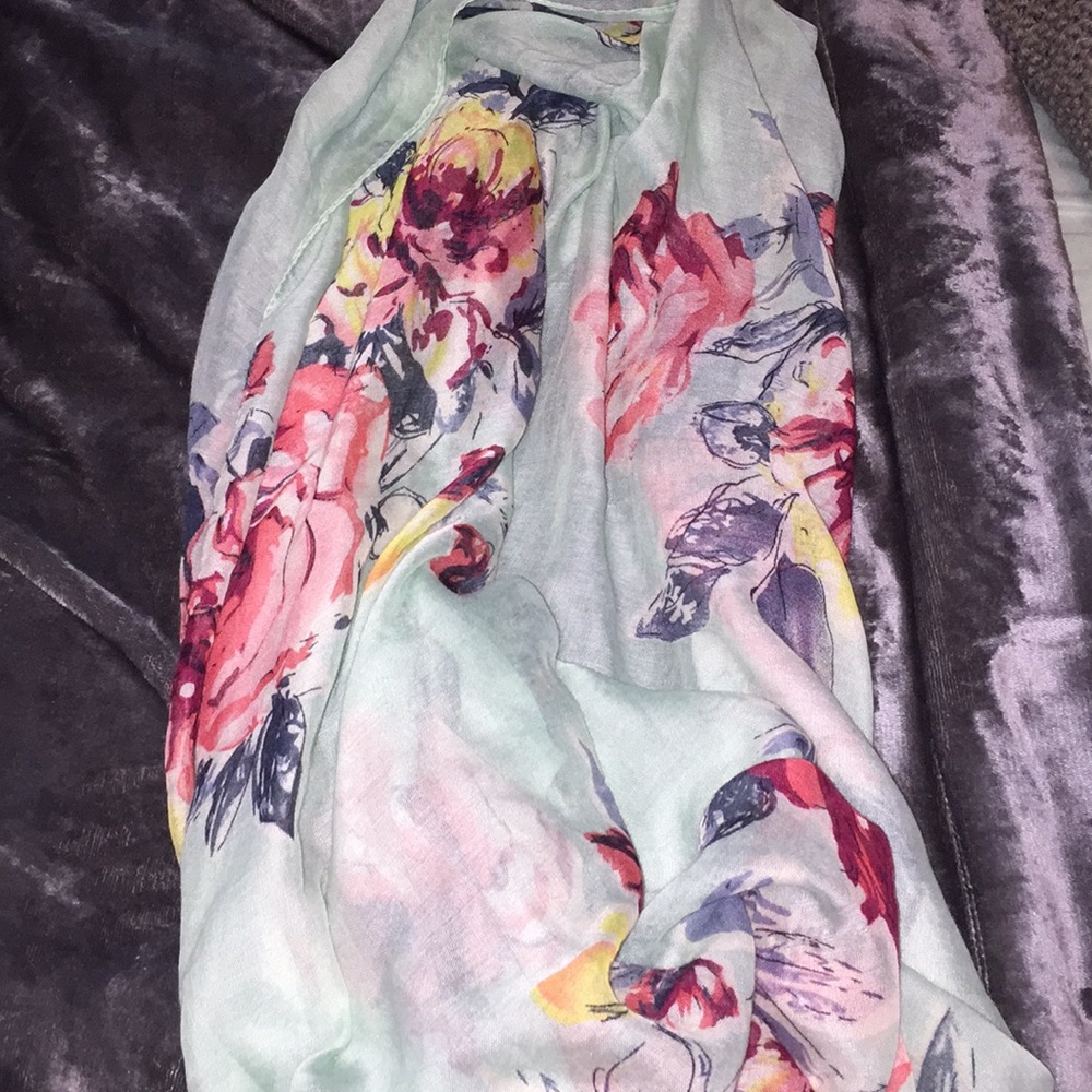green flower scarf